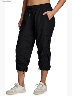 Women's Plus Size Lightweight Woven Drawstring Capri Pants with Pockets
